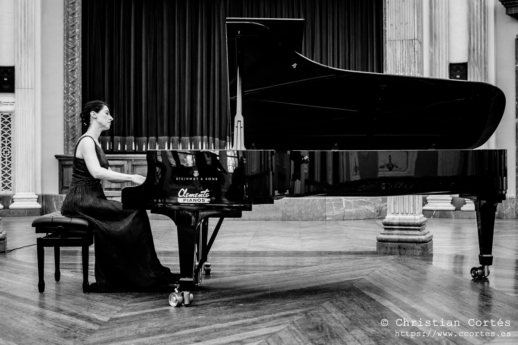 20250608 MargaDominguez Yashinon DS M50mm F1.4 11