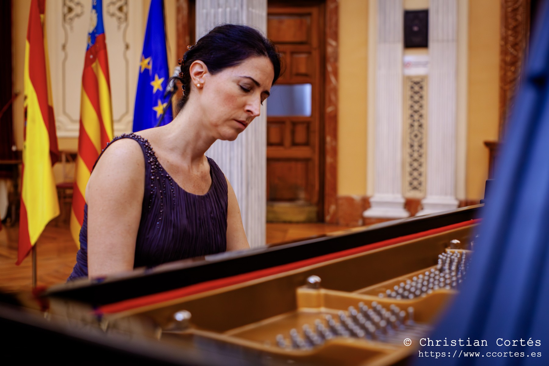 20250608 MargaDominguez Yashinon DS M50mm F1.4 29